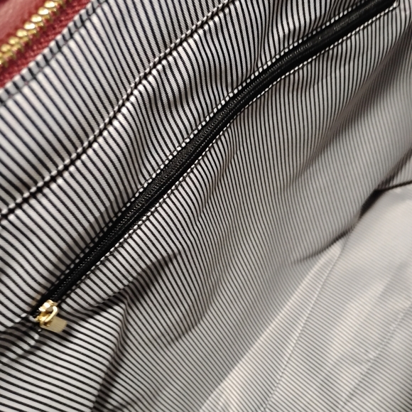 Deluxity Tote Vegan Leather NWT - Picture 7 of 11